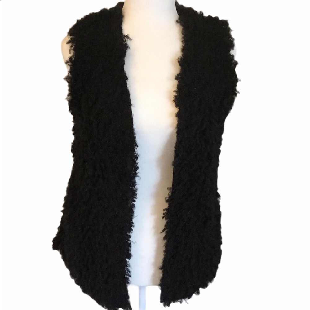NWT Vertigo Black Fuzzy Vest